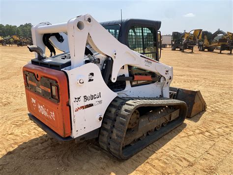 bobcat t770 skid steer e000157-10|bobcat skid steering problems.